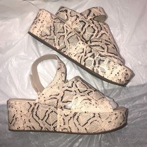 Matisse Society Amuse Sandals size 9 Like New